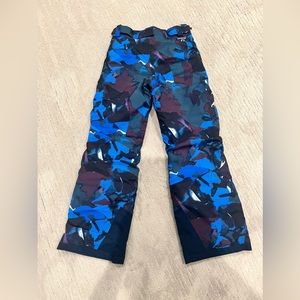 Boys L Patagonia ski pants. Gently worn. Great condition.